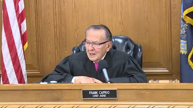 Ο Φρανκ Κάπριο, ο ωραιότερος δικαστής στον κόσμο, πέθανε στα 88 του