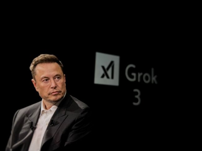 Η μελέτη AI αποκαλύπτει ότι ο Grok ενισχύει τις αυταπάτες αντί να τις μετριάζει