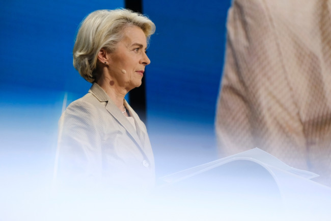 Η Ευρώπη δεσμεύεται να συνεχίσει να υποστηρίζει την Ουκρανία «με τον ένα ή τον άλλο τρόπο» καθώς ο πόλεμος εισέρχεται στον πέμπτο χρόνο