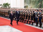 &Eta; &Gamma;&epsilon;&rho;&mu;&alpha;&nu;ί&alpha; &epsilon;&pi;&iota;&delta;&iota;ώ&kappa;&epsilon;&iota; &beta;&alpha;&theta;ύ&tau;&epsilon;&rho;&omicron;&upsilon;&sigmaf; &omicron;&iota;&kappa;&omicron;&nu;&omicron;&mu;&iota;&kappa;&omicron;ύ&sigmaf; &delta;&epsilon;&sigma;&mu;&omicron;ύ&sigmaf; &mu;&epsilon; &tau;&eta;&nu; &Kappa;ί&nu;&alpha;