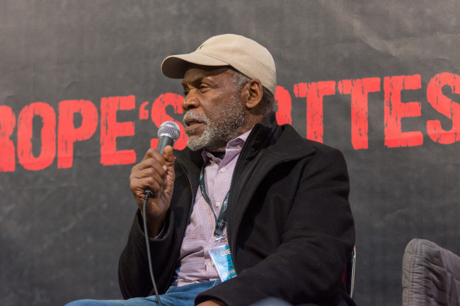 Το θανατηφόρο όπλο Danny Glover έχει διαγνωστεί με Αλτσχάιμερ