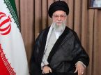 Ο ανώτατος ηγέτης του Ιράν απειλεί με αντίποινα στην πρώτη ομιλία του μετά την κατάπαυση του πυρός
