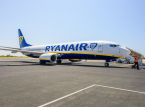 &Eta; &alpha;&epsilon;&rho;&omicron;&pi;&omicron;&rho;&iota;&kappa;ή &epsilon;&tau;&alpha;&iota;&rho;&epsilon;ί&alpha; Ryanair &epsilon;&rho;&epsilon;&upsilon;&nu;ά&tau;&alpha;&iota; &gamma;&iota;&alpha; &epsilon;&pi;&iota;&pi;&lambda;έ&omicron;&nu; &chi;&rho;έ&omega;&sigma;&eta; &sigma;&tau;&omicron;&upsilon;&sigmaf; &gamma;&omicron;&nu;&epsilon;ί&sigmaf; &gamma;&iota;&alpha; &nu;&alpha; &kappa;ά&theta;&omicron;&nu;&tau;&alpha;&iota; &delta;ί&pi;&lambda;&alpha; &sigma;&tau;&alpha; &pi;&alpha;&iota;&delta;&iota;ά &tau;&omicron;&upsilon;&sigmaf;