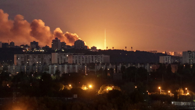 Ρωσική επίθεση στο Κίεβο σκοτώνει 11 ημέρες μετά από μια άλλη πρόσφατη επίθεση που σκότωσε 30