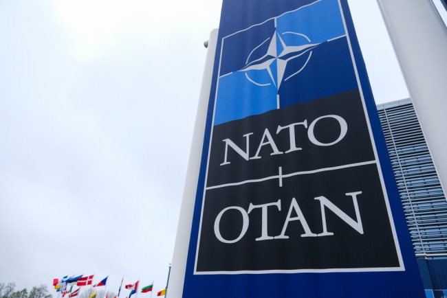 Όλοι οι σύμμαχοι του ΝΑΤΟ πέτυχαν τον στόχο του 2% για τις αμυντικές δαπάνες για πρώτη φορά
