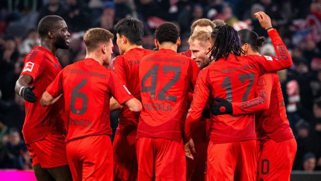 Η Μπάγερν δεν επιτρέπεται να φοράει την εμβληματική κόκκινη στολή στα εντός έδρας παιχνίδια του Champions League