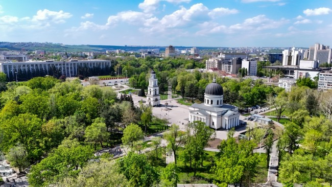 Ευρωπαϊκή Ένωση και Ρωσία μάχονται για τη Μολδαβία σε εκλογές που θα μπορούσαν να καθορίσουν το μέλλον και των δύο μπλοκ