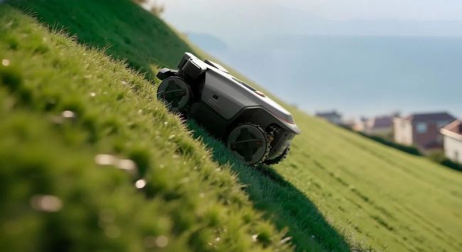 Η Roborock κάνει τώρα τη μετάβαση από το σαλόνι στο γκαζόν