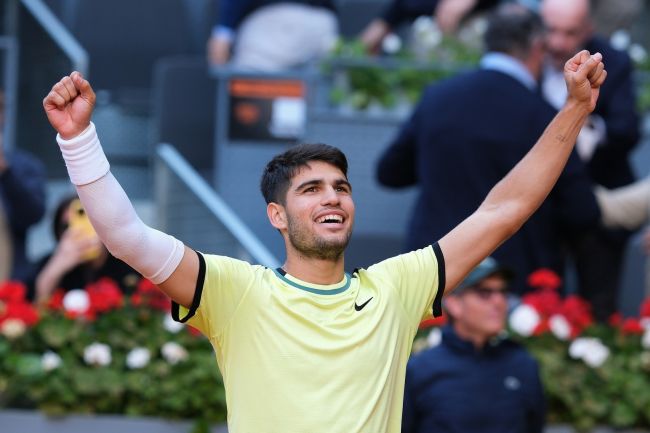 Ο πατέρας του Κάρλος Αλκαράζ στέλνει μια συνοπτική δήλωση μετά τη συνέντευξη με τον Χουάν Κάρλος Φερέρο