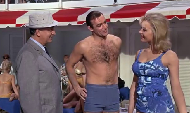 Οι κλασικές ταινίες James Bond έρχονται τώρα με προειδοποιήσεις ενεργοποίησης