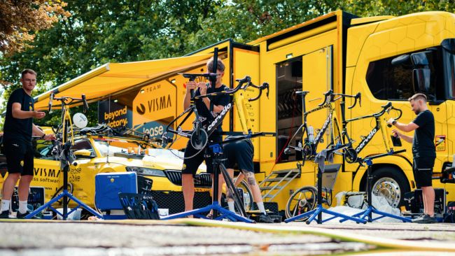 Ενημερώσεις σχετικά με την κλοπή ποδηλάτων Team Visma: 18 ποδήλατα κλάπηκαν και τα περισσότερα παραμένουν αγνοούμενα