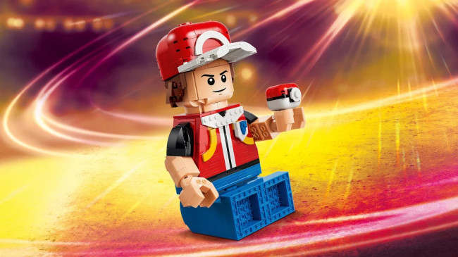 Here είναι μια καλύτερη ματιά στο Lego Pokémon Trainer Red 