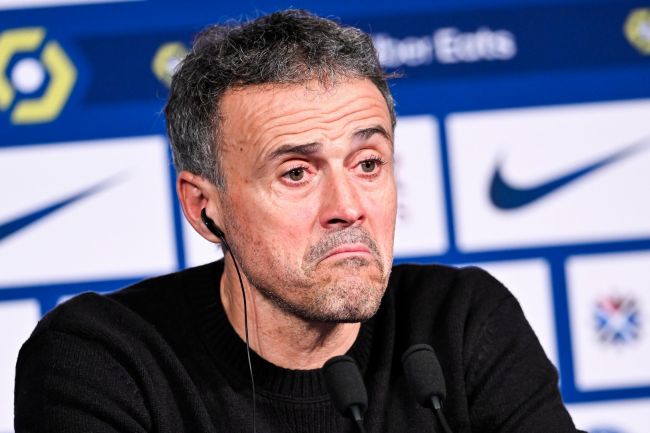 Η LFP αναβάλλει τον αγώνα PSG-Lens στη Ligue 1 και κατηγορείται ότι έδωσε προνομιακή μεταχείριση στην PSG