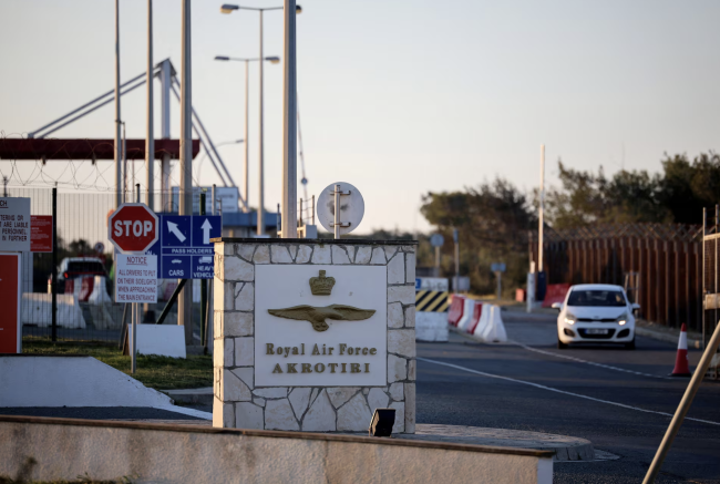 Ύποπτη επίθεση με μη επανδρωμένο αεροσκάφος που συνδέεται με το Ιράν έπληξε βρετανική βάση της RAF στην Κύπρο