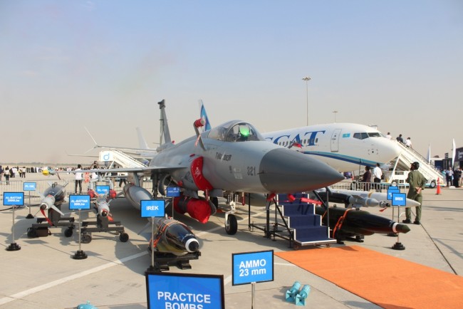 Το Πακιστάν πραγματοποιεί μία από τις μεγαλύτερες πωλήσεις όπλων σε συμφωνία 4 δισεκατομμυρίων δολαρίων με τη Λιβύη