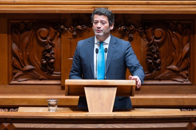 Πορτογαλικό δικαστήριο διέταξε την ακροδεξιά Chega να αφαιρέσει αφίσες κατά των Ρομά