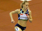 &Eta; Keely Hodgkinson &tau;&rho;έ&chi;&epsilon;&iota; &tau;&omicron;&nu; &tau;&alpha;&chi;ύ&tau;&epsilon;&rho;&omicron; &sigma;&tau;&omicron;&nu; &pi;&rho;ώ&tau;&omicron; &gamma;ύ&rho;&omicron; &tau;&omega;&nu; 800 &mu;έ&tau;&rho;&omega;&nu; &sigma;&tau;&omicron; &Mu;&pi;έ&rho;&mu;&iota;&gamma;&chi;&alpha;&mu;, &pi;&rho;&omicron;&sigma;&beta;&lambda;έ&pi;&epsilon;&iota; &sigma;&tau;&omicron;&nu; &tau;&rho;ί&tau;&omicron; &sigma;&upsilon;&nu;&epsilon;&chi;ό&mu;&epsilon;&nu;&omicron; &epsilon;&upsilon;&rho;&omega;&pi;&alpha;ϊ&kappa;ό &tau;ί&tau;&lambda;&omicron;