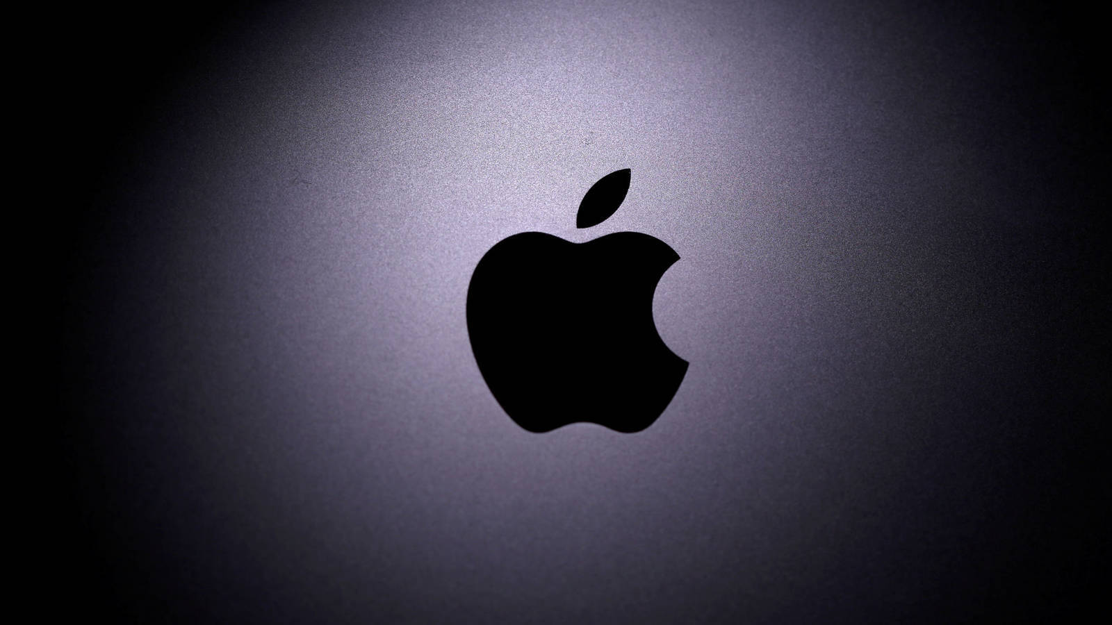 Ο Τραμπ ανακοίνωσε ότι η Apple και η Intel εργάζονται για το σχεδιασμό και την κατασκευή τσιπ στις ΗΠΑ