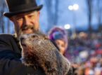 &Omicron; Punxsutawney Phil &pi;&rho;&omicron;&beta;&lambda;έ&pi;&epsilon;&iota; έ&xi;&iota; &alpha;&kappa;ό&mu;&eta; &epsilon;&beta;&delta;&omicron;&mu;ά&delta;&epsilon;&sigmaf; &chi;&epsilon;&iota;&mu;ώ&nu;&alpha; &gamma;&iota;&alpha; &tau;&iota;&sigmaf; &Eta;&Pi;&Alpha; &tau;&eta;&nu; &Eta;&mu;έ&rho;&alpha; &tau;&eta;&sigmaf; &Mu;&alpha;&rho;&mu;ό&tau;&alpha;&sigmaf;