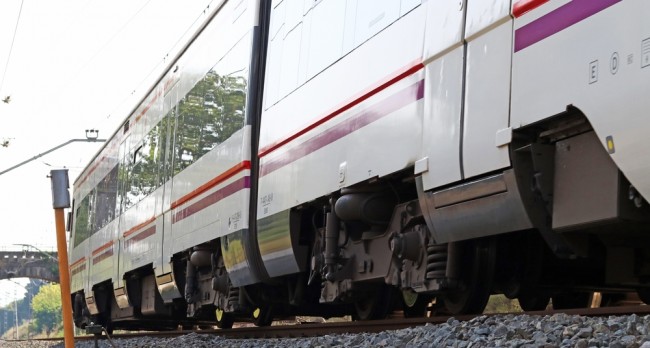 Οι οδηγοί τρένων της Ισπανίας καλούν σε πανεθνική απεργία μετά από θανατηφόρους εκτροχιασμούς