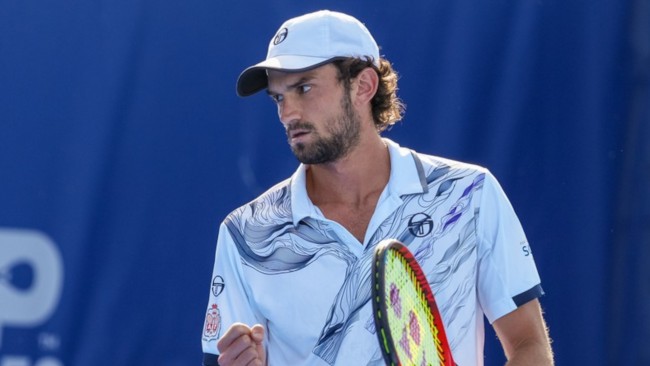 Ο Valentin Vacherot επεκτείνει την κυριαρχία του επί της Rinderknech και έφτασε στον τρίτο γύρο στο Παρίσι