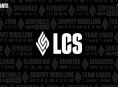 LCS Ά&nu;&omicron;&iota;&xi;&eta; 2026: &Omicron;&iota; &delta;ύ&omicron; &tau;&epsilon;&lambda;&epsilon;&upsilon;&tau;&alpha;ί&omicron;&iota; &alpha;&gamma;ώ&nu;&epsilon;&sigmaf; &theta;&alpha; &delta;&iota;&epsilon;&xi;&alpha;&chi;&theta;&omicron;ύ&nu; &alpha;&upsilon;&tau;ό &tau;&omicron; &Sigma;&alpha;&beta;&beta;&alpha;&tau;&omicron;&kappa;ύ&rho;&iota;&alpha;&kappa;&omicron;, &mu;&epsilon; &tau;&eta; &Lambda;&upsilon;ώ&nu; &nu;&alpha; &beta;&rho;ί&sigma;&kappa;&epsilon;&tau;&alpha;&iota; &sigma;&tau;&eta;&nu; &kappa;&alpha;&lambda;ύ&tau;&epsilon;&rho;&eta; &theta;έ&sigma;&eta; &gamma;&iota;&alpha; &nu;&alpha; &beta;&gamma;&epsilon;&iota; &nu;&iota;&kappa;ή&tau;&rho;&iota;&alpha;