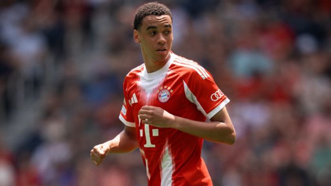 Η Μπάγερν Μονάχου προσφέρει ενημέρωση τραυματισμών για τον Μουσιάλα, ο Νόιερ κατηγορεί τον Ντοναρούμα