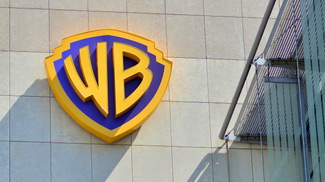Οι μέτοχοι της Warner Bros. συμφώνησαν στην εξαγορά της Paramount ύψους 111 δισεκατομμυρίων δολαρίων