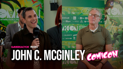 A Rooster &phi;&omicron;&rho;ώ&nu;&tau;&alpha;&sigmaf; Scrubs - John C. McGinley Comicon Napoli &Sigma;&upsilon;&nu;έ&nu;&tau;&epsilon;&upsilon;&xi;&eta;