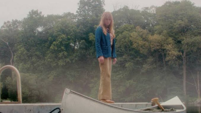 Έ&phi;&tau;&alpha;&sigma;&epsilon; &eta; &pi;&rho;ώ&tau;&eta; &mu;&alpha;&tau;&iota;ά &sigma;&tau;&eta; &sigma;&epsilon;&iota;&rho;ά &tau;&rho;ό&mu;&omicron;&upsilon; Crystal Lake
